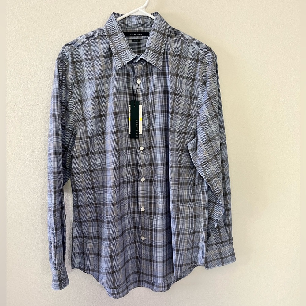 NWT blue and gray plaid men’s dress shirt